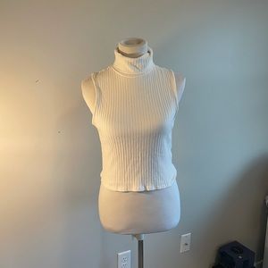 Turtle neck crop